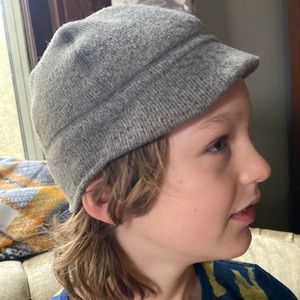 Outdoor research AMAZING kids flurry cap hat winter FLEECE brim gray youth M/L